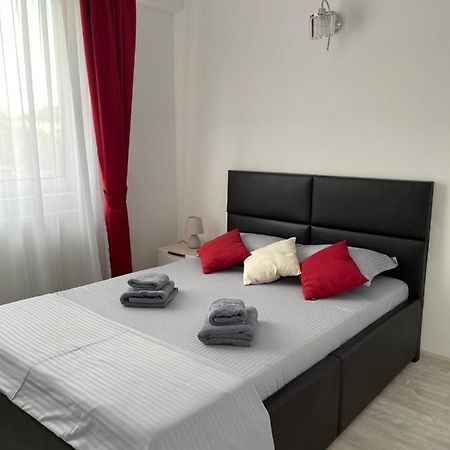 Divine Comfort Palas Mall Iasi Exterior foto